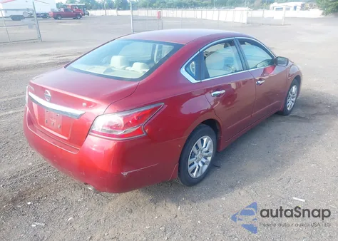 2015 Nissan Altima 2.5 S из США, поврежденный, VIN 1N4AL3AP8FC441509
